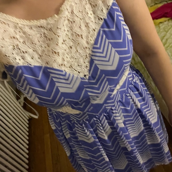Dress - Picture 2 of 5